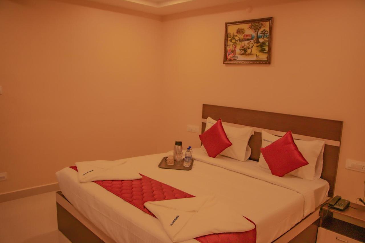 Hotel Mountview Comforts 蒂鲁帕蒂 外观 照片