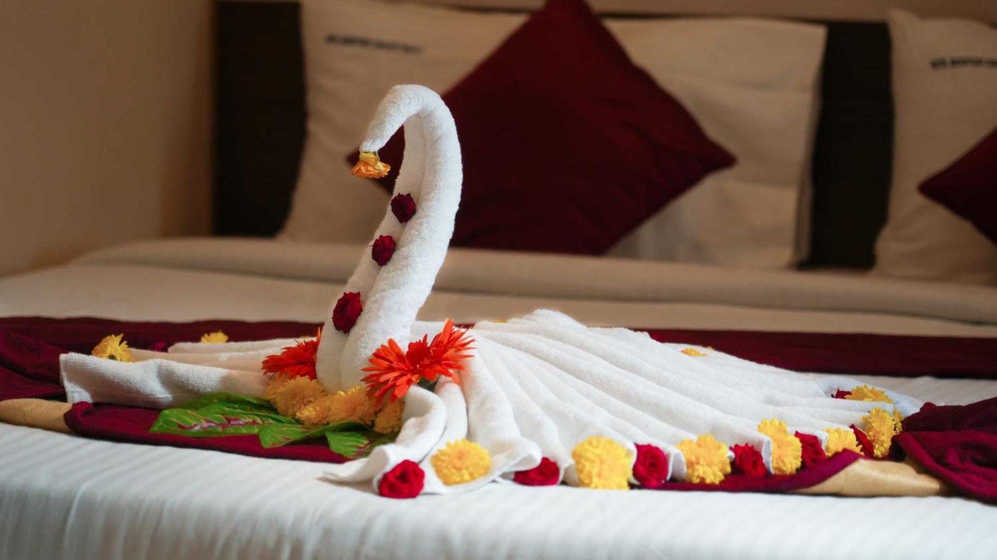 Hotel Mountview Comforts 蒂鲁帕蒂 外观 照片